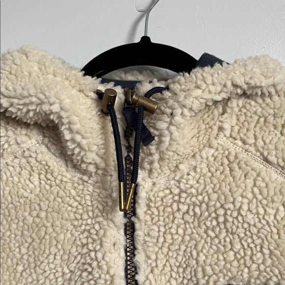 L.L. Bean Mountain Pile Fleece Coat women’s regular medium outdoorsy camping - Picture 3 of 9